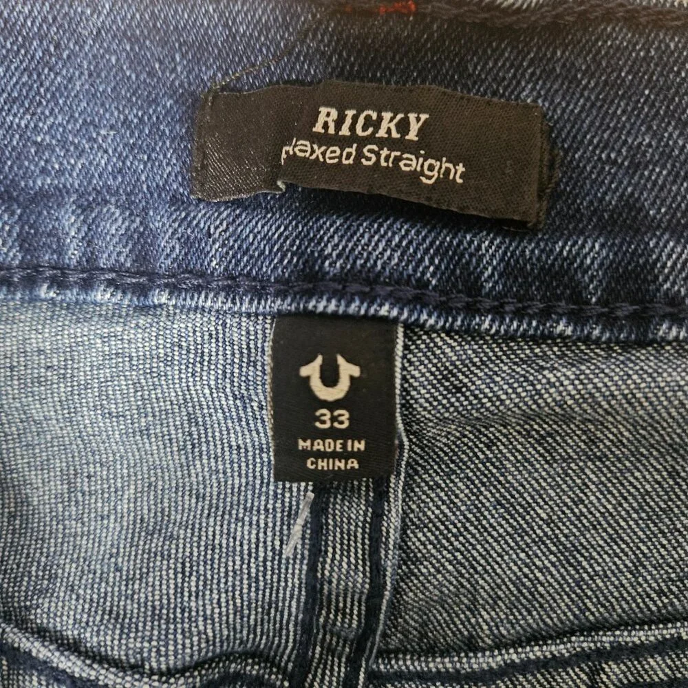 NWT TRUE RELIGION Men Ricky Relaxed Straight Jeans 33x34 Flap Pockets Red Stitch